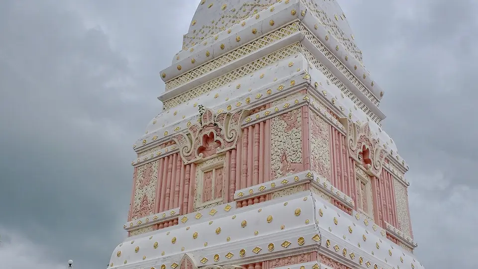 พระธาตุเรณู จังหวัดนครพนม