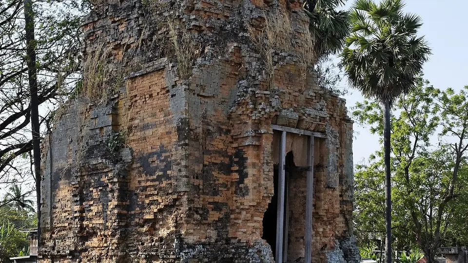 ปราสาทภูมิโปน จังหวัดสุรินทร์