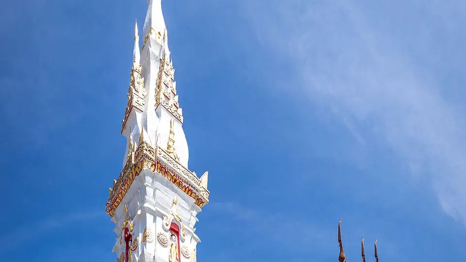 พระธาตุอานนท์ วัดมหาธาตุ จังหวัดยโสธร