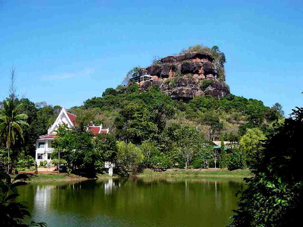 ภูทอก วัดเจติยาคีรีวิหาร จังหวัดบึงกาฬ