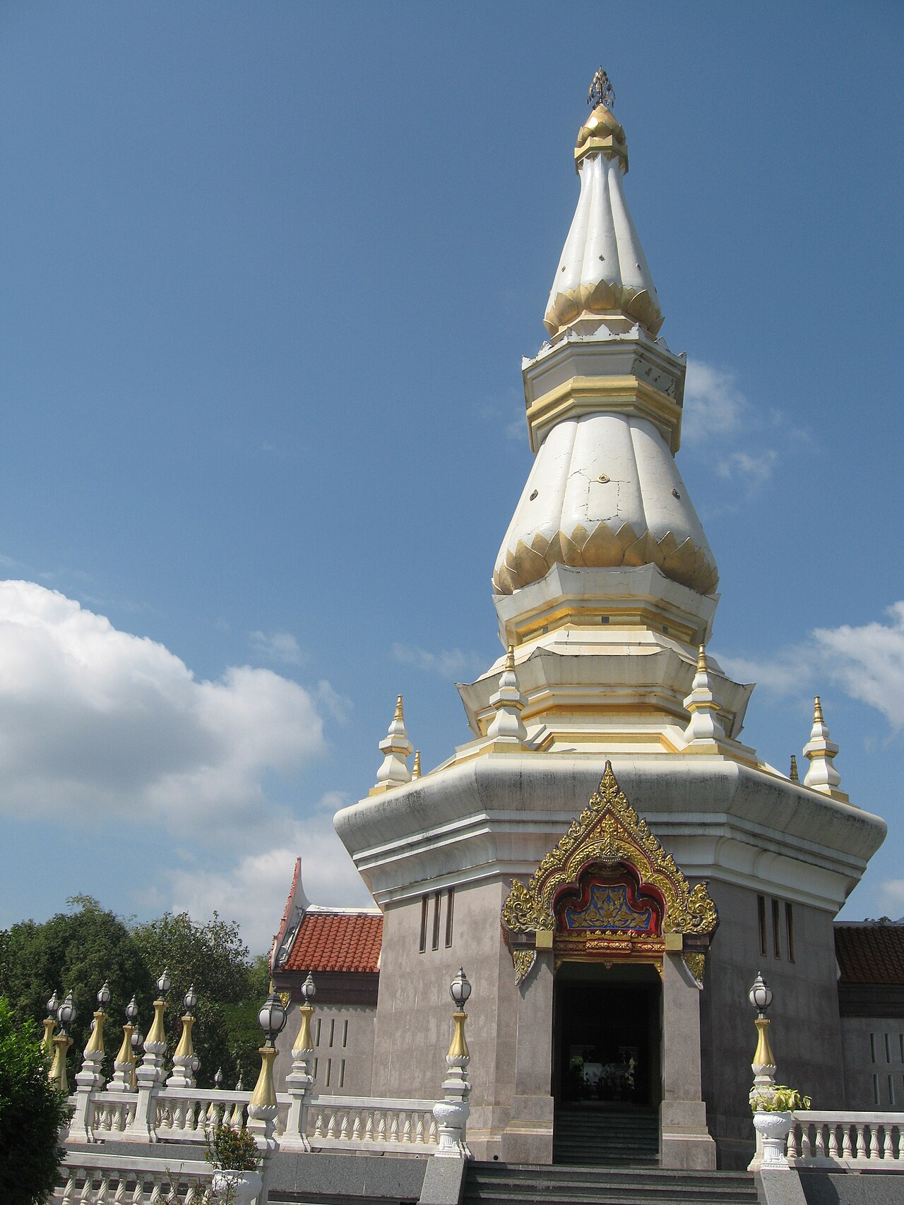 วัดหินหมากเป้ง จังหวัดหนองคาย — ภาพถ่ายสถานที่จริง