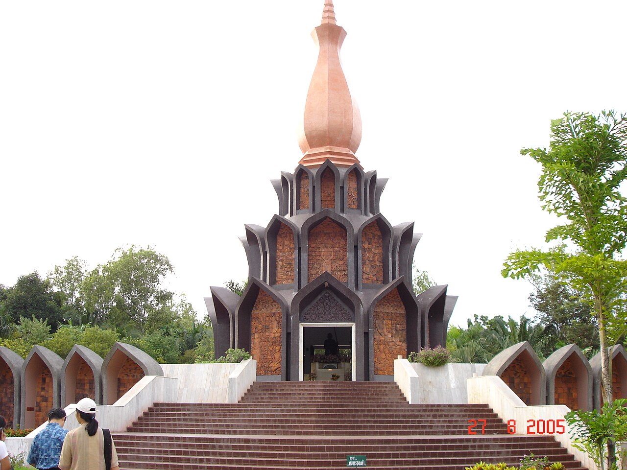 วัดป่าอุดมสมพรและพิพิธภัณฑ์อาจารย์ฝั้น จังหวัดสกลนคร — ภาพถ่ายสถานที่จริง